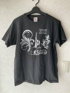  wide .. considering 44MAGNUMjimi-!! CROSS&STITCH T-shirt cotton 100% M size 