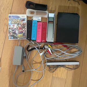Wii 本体 リモコン4つ HDMI変換アダプタ スマッシュブラザーズ