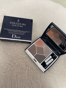 Dior アイシャドウ サンククルール クチュール 679