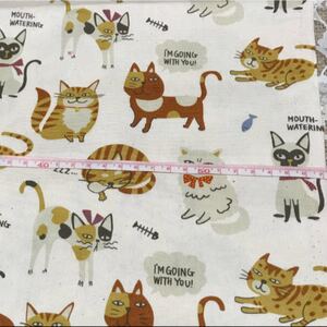 【新品】KOKKA 北欧 猫柄 生成 綿生地 116×56 はぎれ
