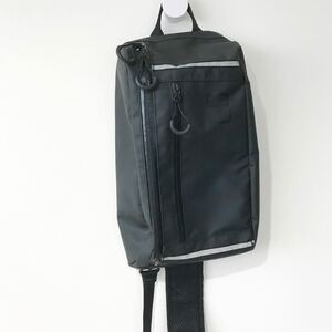 ボディバッグ 黒