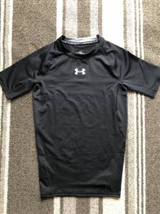 スポーツウエア 色:ブラック UNDER ARMOUR アンダーアーマー 古着