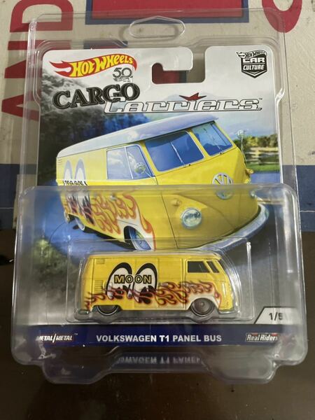 HW カーゴキャリアーズ MOONEYES フォルクスワーゲン T1 パネルバス Volkswagen T1 Panel Bus ムーンアイズ cargo carriers hotwheels