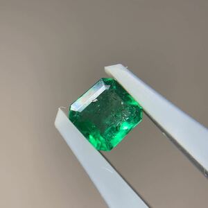 天然 ルース エメラルド 0.397ct