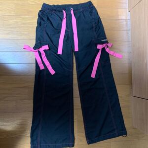 Reebok トレーニングナイロンパンツ Sサイズ