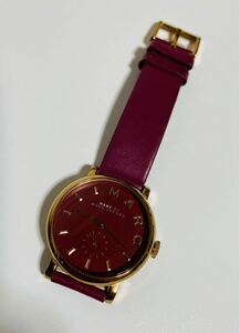 【電池新品の美品】マークバイマークジェイコブスの腕時計！バーガンディ、レッド☆