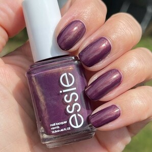 essie 1706 Star Struck A Chord