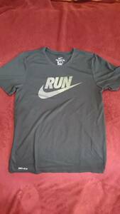 NIKE RUN ナイキラン DRIFIT ドライフィット T // Sサイズ NIKE T