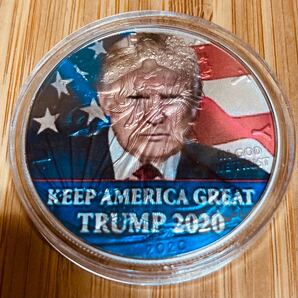 トランプ大統領　カラー銀貨　キープアメリカグレート　2020
