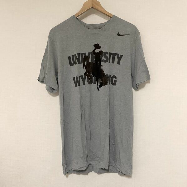 Univ.Wyoming/NIKE(USA)ビンテージグラフィックTシャツ