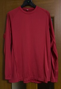 ユニクロ 長袖Tシャツ 速乾 サイド 袖 ストレッチ加工 L エンジ