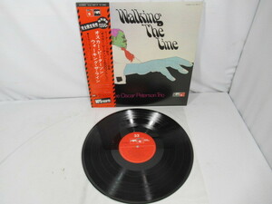 KN2983/LP/レコード盤/ウォーキング・ザ・ライン/Walking The Line/オスカー・ピーターソン/Oscar Peterson/帯付き/ULS-1581-P/現状渡し/