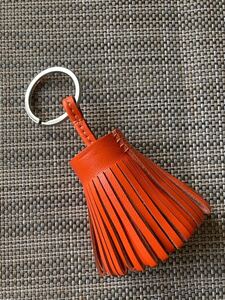 チャーム 本革 タッセル キーホルダー ストラップ オレンジ