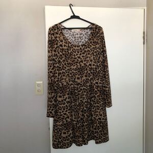 ヒョウ柄ワンピース
