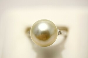 south . White Butterfly pearl pearl ring [ ring ] 12mm natural green color K18WG made /D0.10ct
