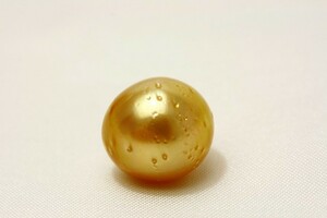 南洋白蝶真珠パールルース　両穴　12mm　ナチュラルゴールドカラー