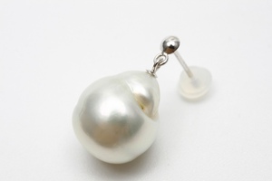 south . White Butterfly pearl pearl bla earrings single design 11mm white color K14WG made 