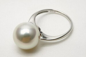  south . White Butterfly pearl pearl ring [ ring ] 12mm white pink color K18WG made 