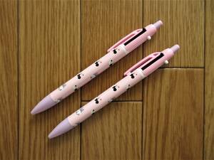 ディズニー　ミニー＆デイジー　多機能ペン　2本セット　シャープペン＆黒・赤 2色ボールペン　ミニーマウス　デイジーダック　ボールペン