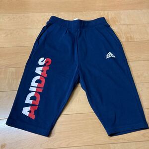 【新品】adidas アディダス　キッズ ハーフパンツ　135〜145cm