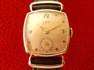 稀少モデル★1945年 ELGIN エルジン USA製17石 10金張りゴールドケース 手巻きアンティーク腕時計 スモセコ 未使用品レザーバンド付き