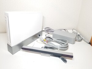 【即発送_送料無料】任天堂Wii 本体+付属品 シロ