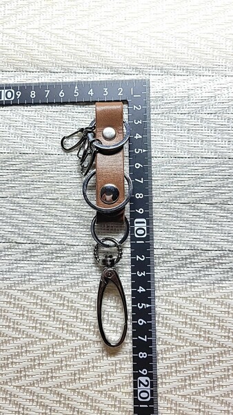 本革　キーホルダー　レザークラフト　ハンドメイド