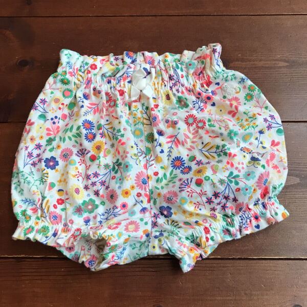 80センチ ベビーギャップ 花柄 ショートパンツ かぼちゃパンツ ショートパンツ