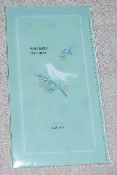 新品・非売品！マスクケース　薄い黄緑色　20.5×11.5cm　小鳥　付録