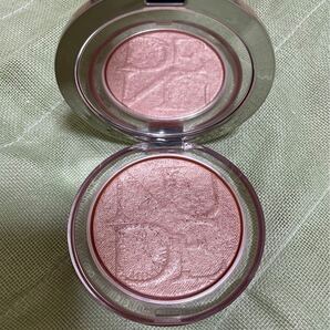 ディオールスキン ミネラルヌード ルミナイザー パウダー 01 NUDE GLOW