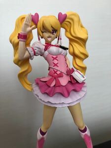 フレッシュプリキュア キュアピーチ　フィギュアB