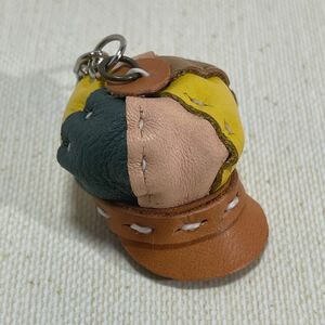 ハンドメイド レザーキーホルダー カラフル帽子 No.5