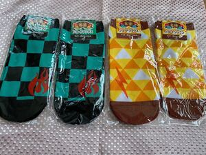鬼滅の刃 鬼滅の刃風 和柄 靴下 ソックス 4足!炭治郎 善逸