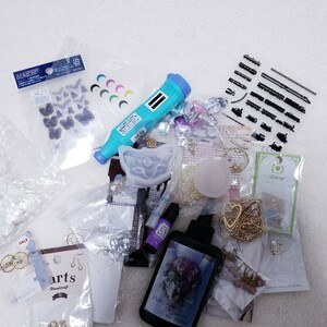 【まとめ売りB】気泡が抜けやすいサラサラレジン液&モールド入り!素材まとめ売り アソート