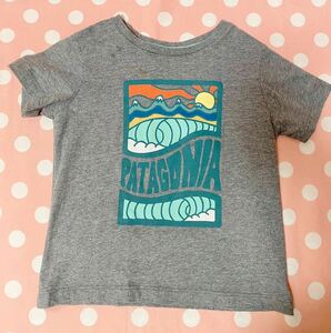 2TPatagonia パタゴニアキッズ ベビー・グラフィック・オーガニック・Tシャツ Baby Graphic Organic T-Shirt グレー波プリント半袖Tシャツ