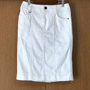 * beautiful goods * Burberry London Denim skirt white white Denim 36 lady's outdoor Golf 