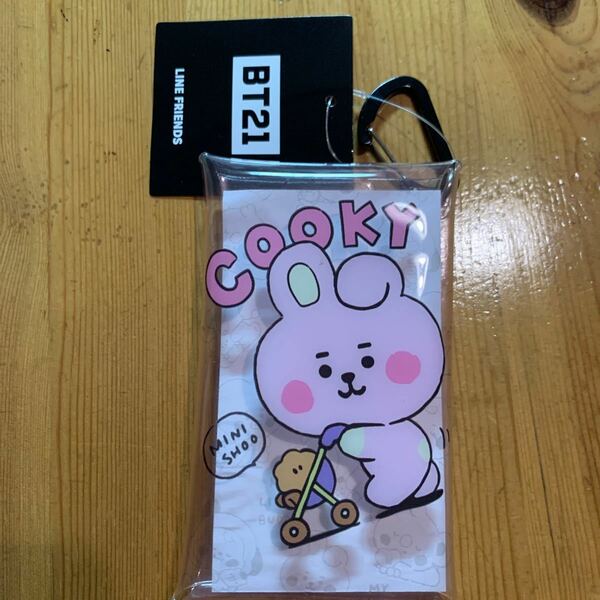 BT21 クッキー　クリアマルチケース