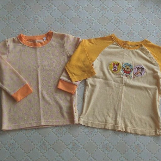 Tシャツ　2枚セット　トップス　パジャマ　ロンT 長袖カットソー