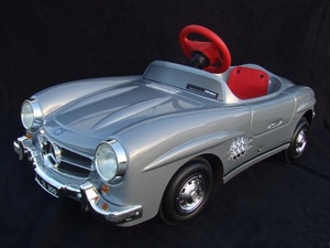 ** Mercedes Benz 300SL pedal car beautiful!. shop. display .! Nagoya . pick up ** w198slr190sl280sl500sl450amg gelaende 