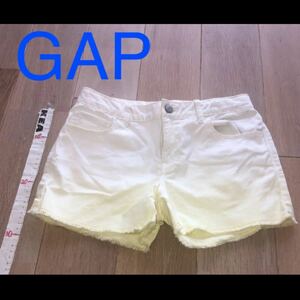 ★GAP ホワイトデニムショートパンツ