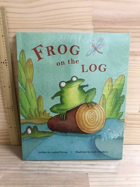 FROG on the LOG 洋書絵本