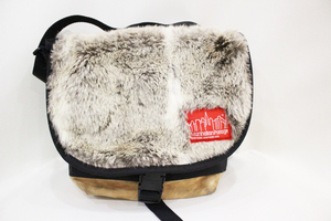 *X-girl Manhattan Portage/ X-girl × Manhattan Poe te-ji fur attaching messenger bag black group shoulder *