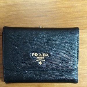 三つ折り財布 プラダ PRADA ミニウォレット