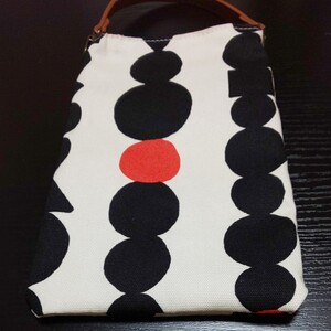 ハンドメイド*スマホポーチお値下げ不可