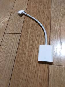 【即決】Apple 純正アダプタ MC552ZM/B　A1368 / VGA 30pin コネクター /　iPad iPhone