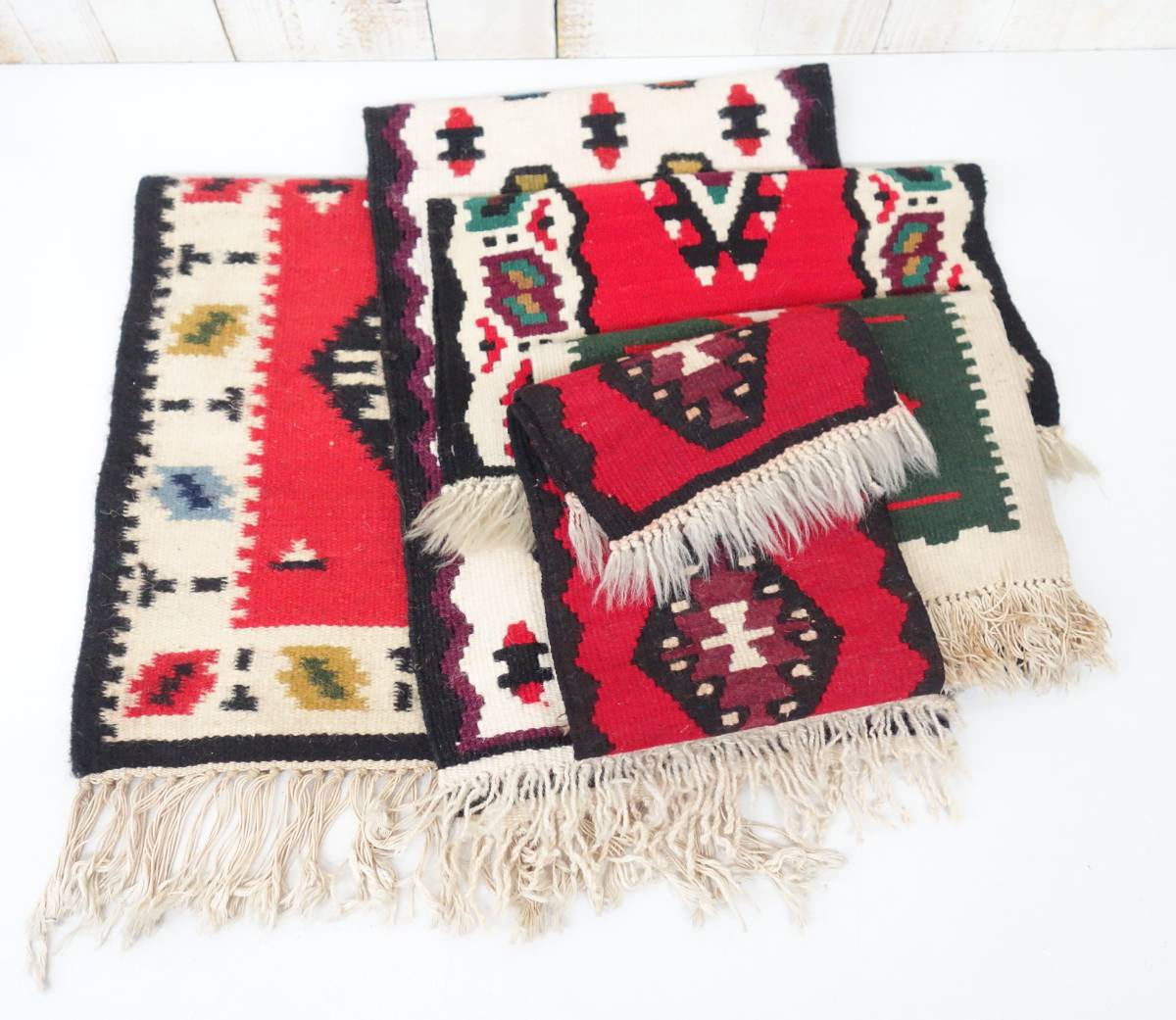 ずっと気になってた モロッコ 赤 伝統的な手織りレッド ウールブレンド165cm×90cm ブランケット ハンディラ - ラグ一般 - hlt.no