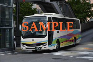 D-３【バス写真】Ｌ版３枚　亀の井バス　エアロエース　福岡線　博多（２）