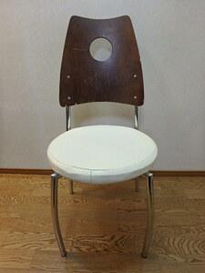 s110k　中古 椅子 背もたれ木製 金属フレーム いす 丸椅子 座面白 イス 家具 ダイニングチェア スチール④