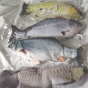 猫のおもちゃ 4つセット 魚人形 けりぐるみ