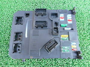 *D2V Peugeot 407 comfort control module fuse box 